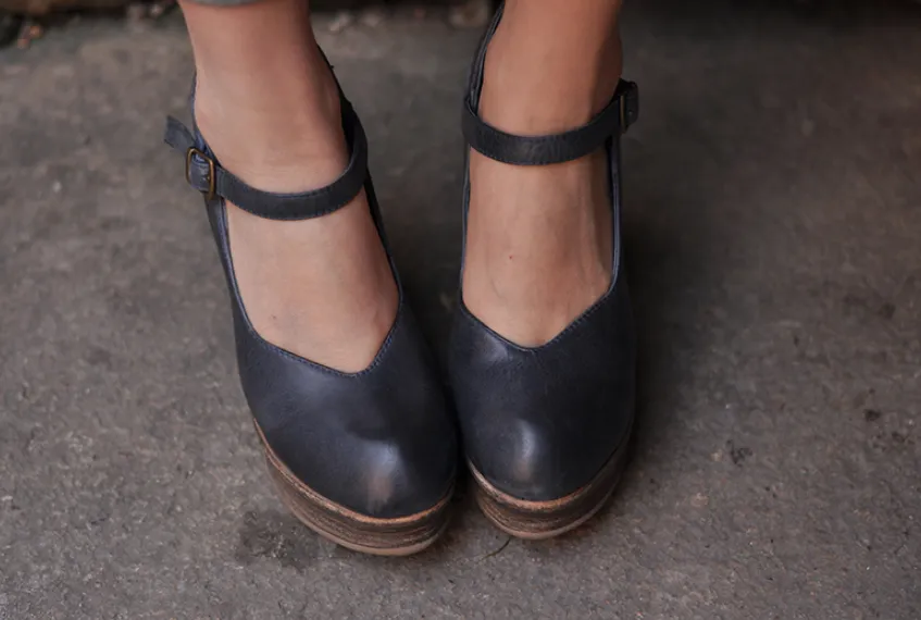 ARTMU VINTAGE INSPIRED BLOCK HEELED HIGH SHOES