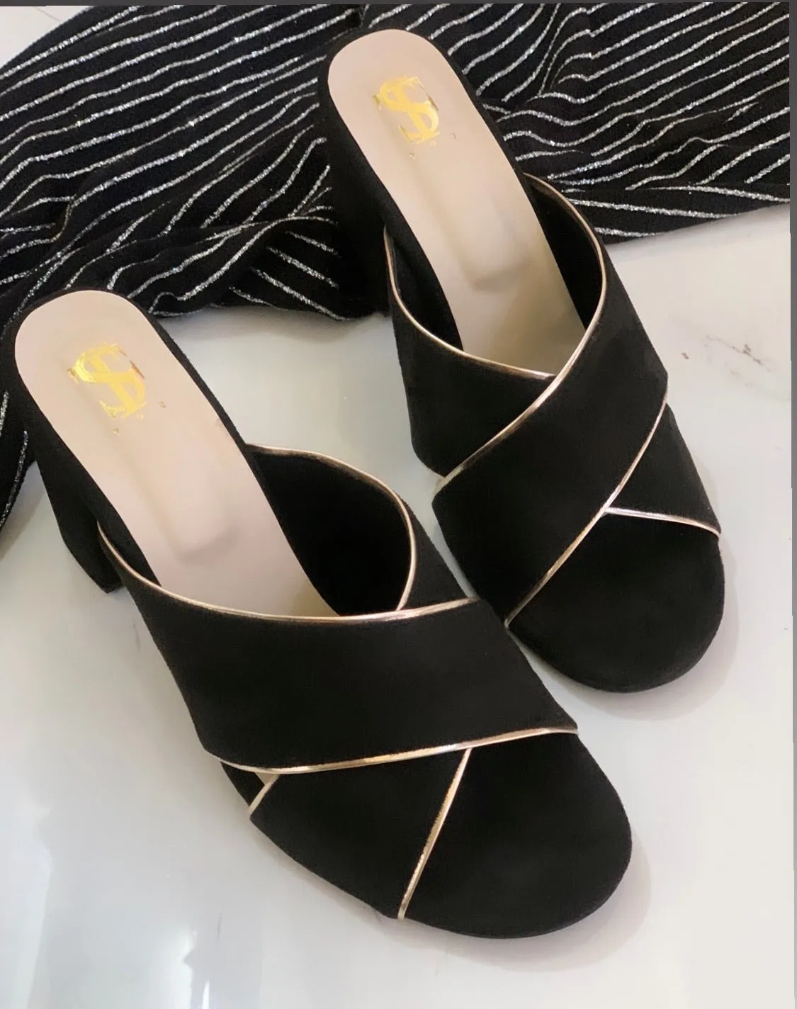 Black-Golden cross Fitted heels