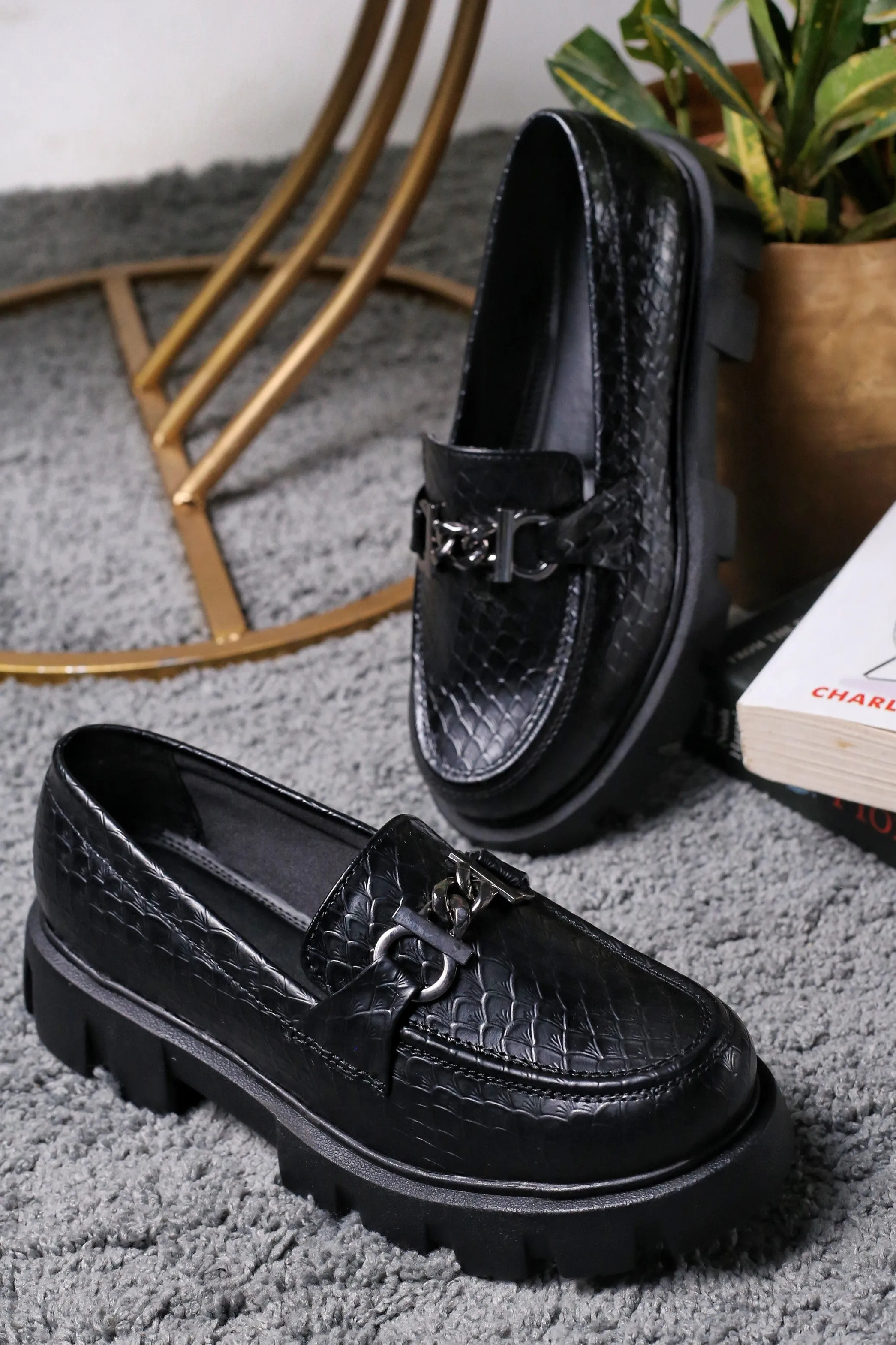 Brauch Black Patterned Buckle Embellished Loafer Shoe