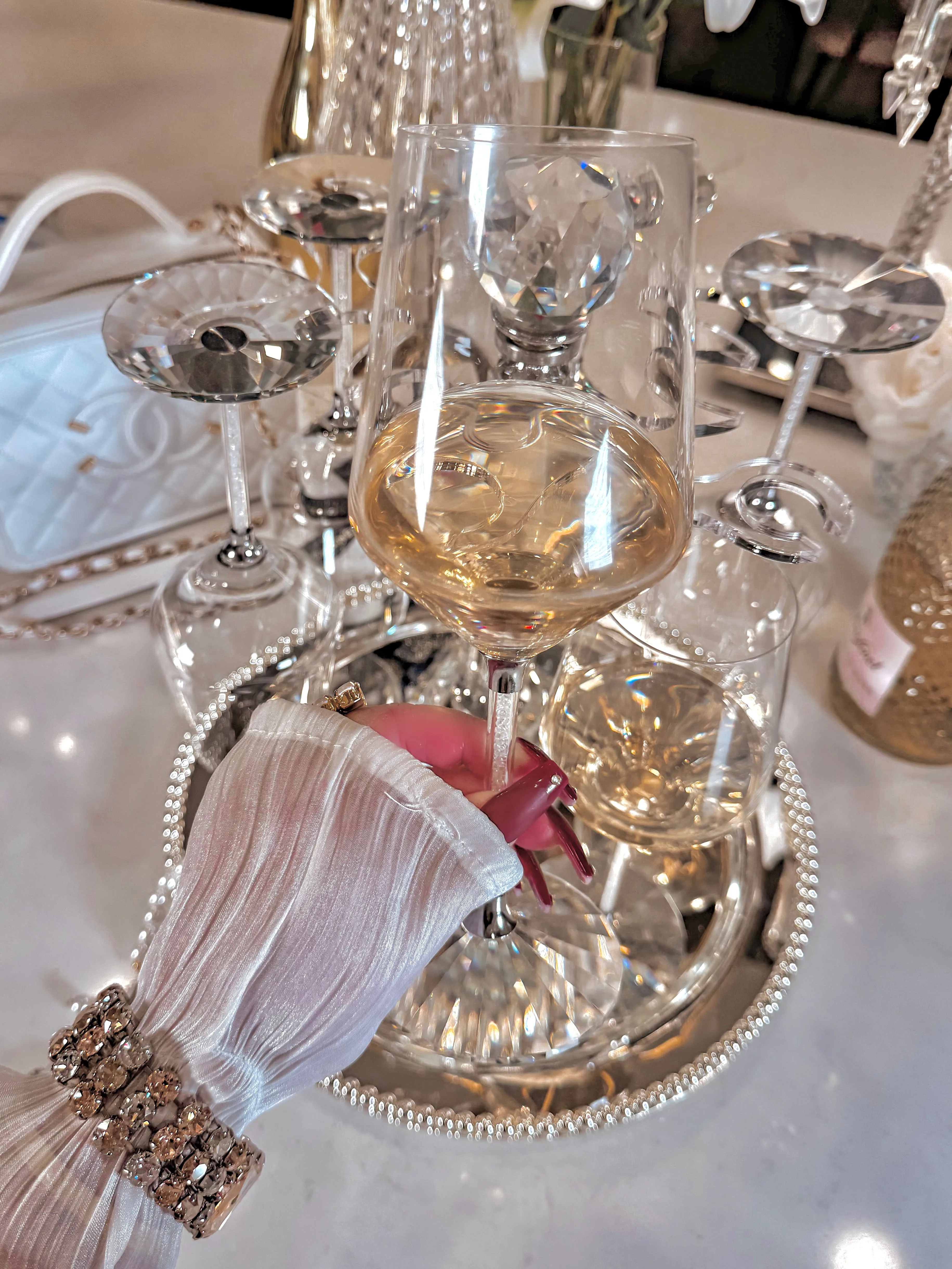 Luxurious Crystal Wine Glass Cups With Carousel Holder