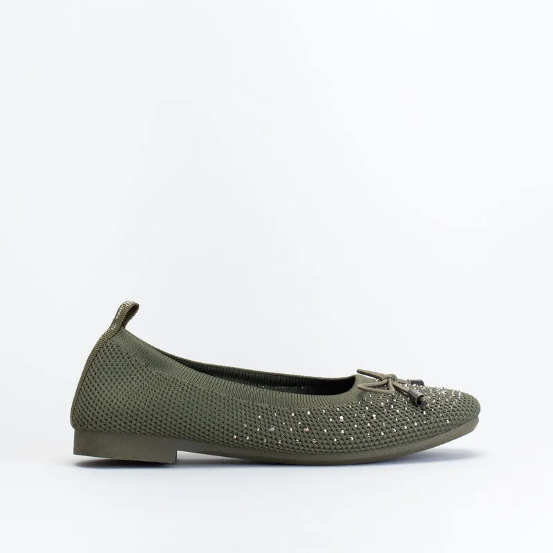 Pierre Cardin Women Knit Diamnate Pump _ 152967