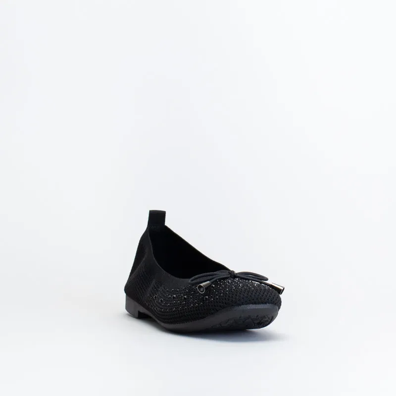 Pierre Cardin Women Knit Diamnate Pump _ 152967