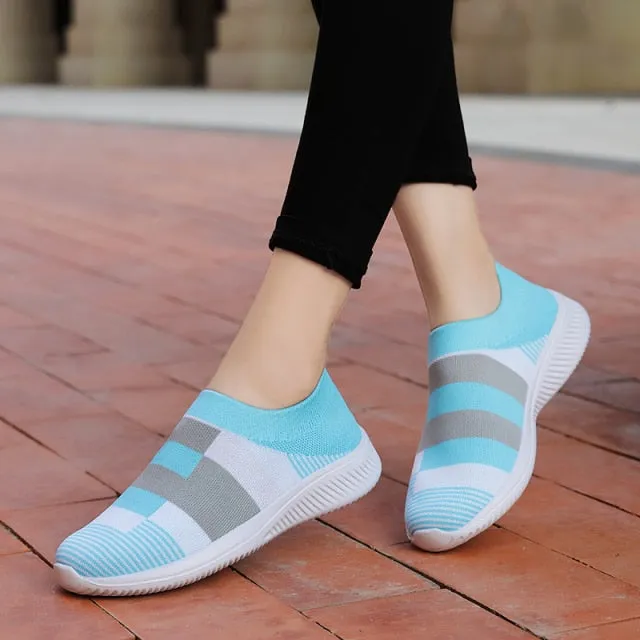 Womens Casual Shoes Woman Mesh Sneakers Women 2021 New Spring Knitted Flat Ladies Shoes Slip on Female Footwear Plus Size 35-43